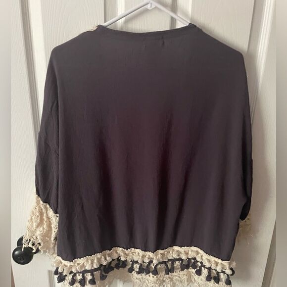 Boho Womens Cardigan Gray Cream Open Front w/ crochet detail - Picture 3 of 5